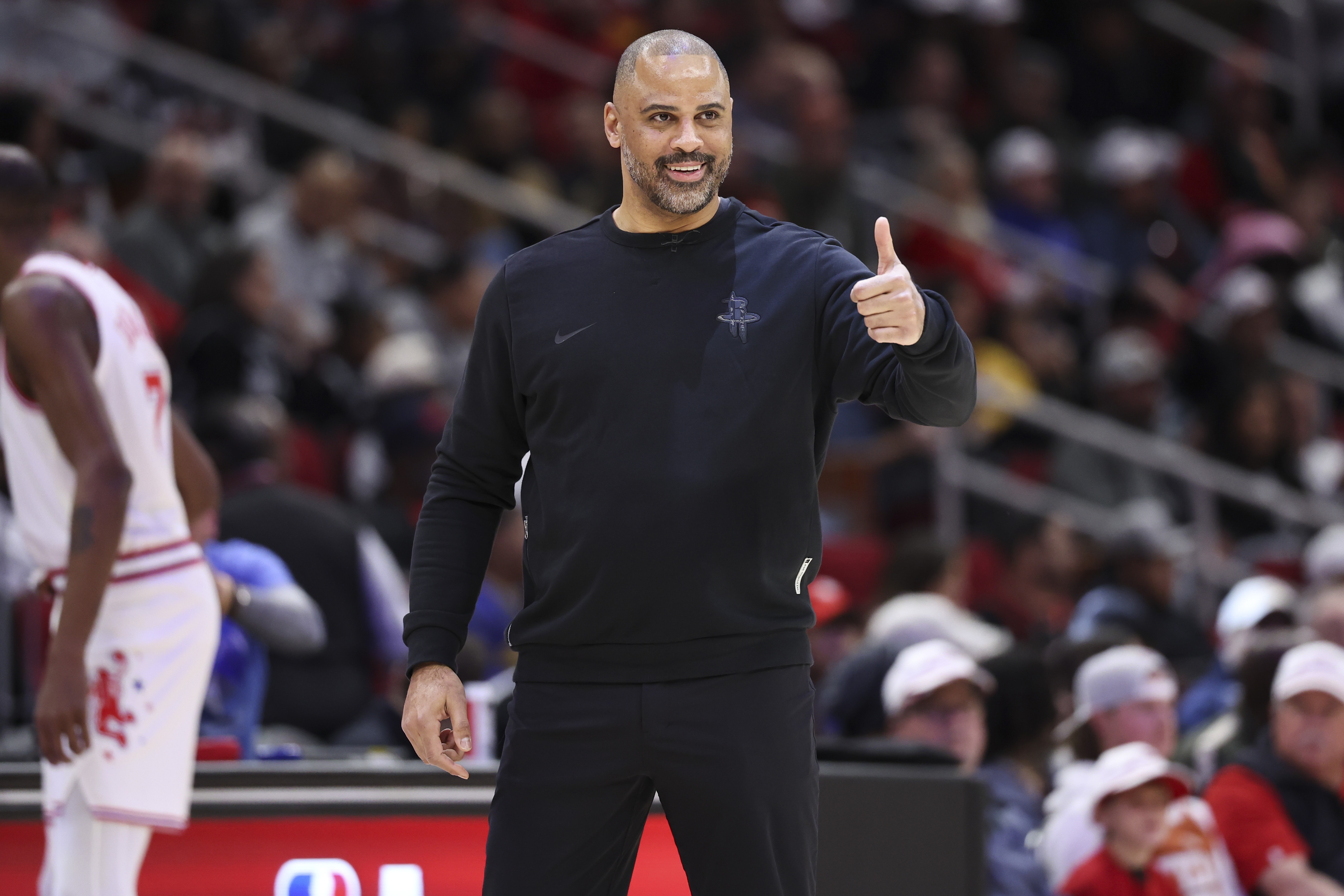 kaiyunapp-19个失误人麻了！火箭没控卫&amp;空间拥挤 失误多看似偶然实则必然？