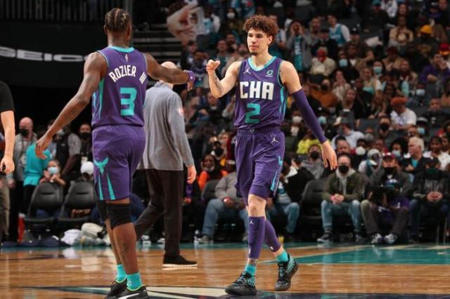 新冠疫情再袭NBA！黄蜂一口气倒下四将 三球在列