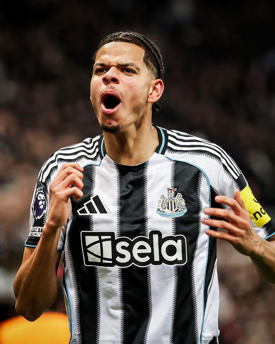 开云APP-90分钟绝杀！曼联1-2遭10人纽卡逆转，卡里克首败，3-6名差3分