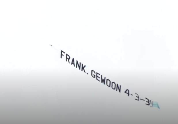 开云APP-荷兰主帅：433是不可能的，532难听那我们踢1352